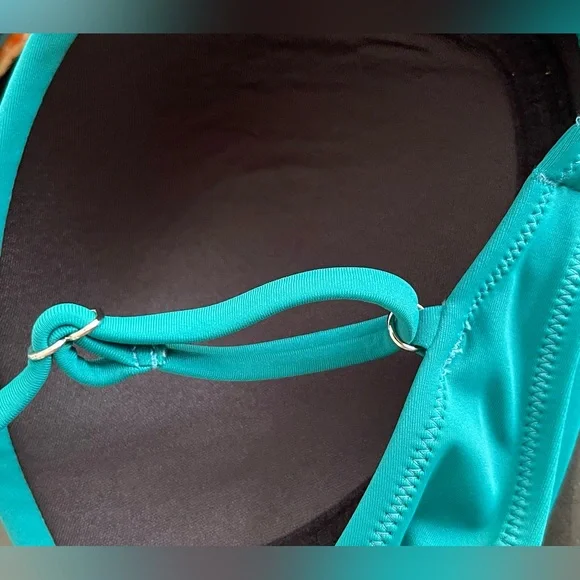 NWT CUPSHE 2-Piece Swimsuit. Size L. - Picture 7 of 9